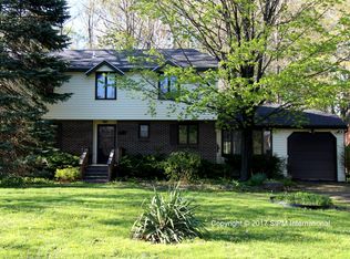 3184 Amsdell Rd, Hamburg, NY 14075