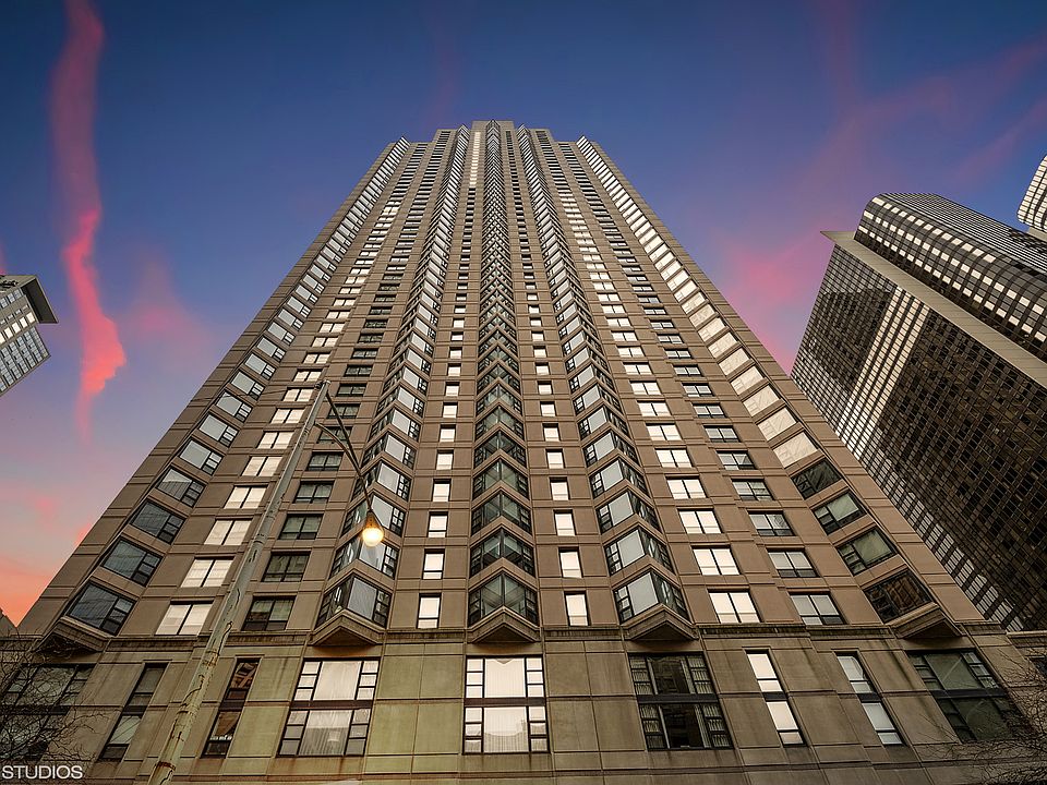 1st image of 401 E Ontario St APT 2601