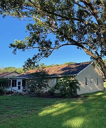 5th image of 1645 Caledonia Dr
