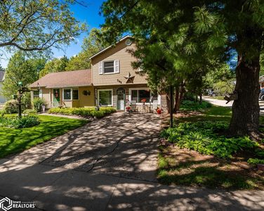 506 E Maple Ave, Conrad, IA, 50621