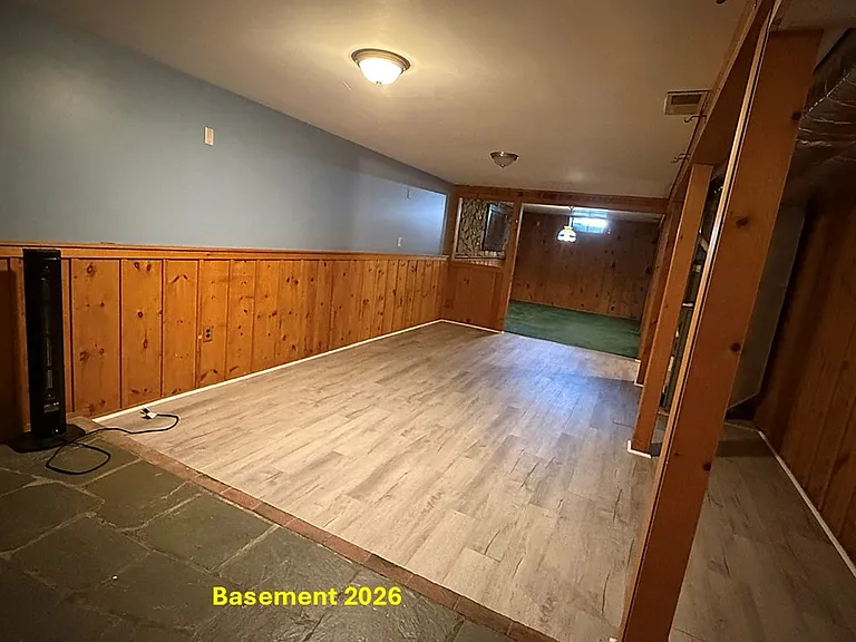 121 Huntington Rd — Photo 12