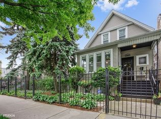 2822 N Francisco Ave, Chicago, IL 60618