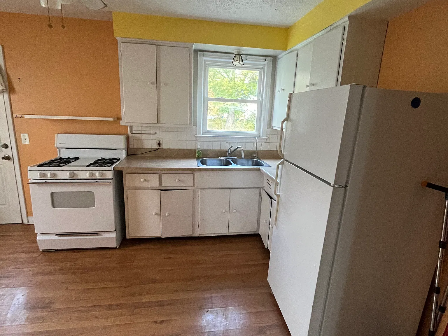 2 bed, 1344 sqft, $1,150 — Photo 3