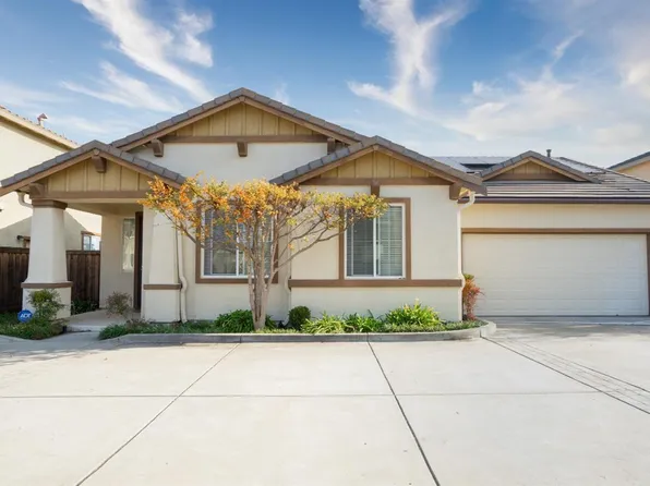 715 Embassy Circle, Vacaville, CA 95688