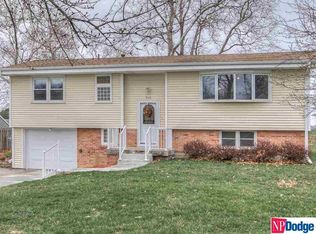 910 Clay St, Fort Calhoun, NE 68023