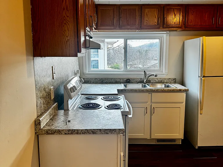 30 Reed Rd — Photo 13
