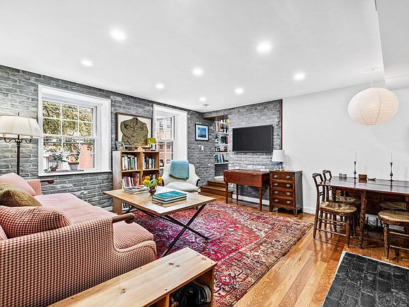 2nd image of 65 Pinckney St #2