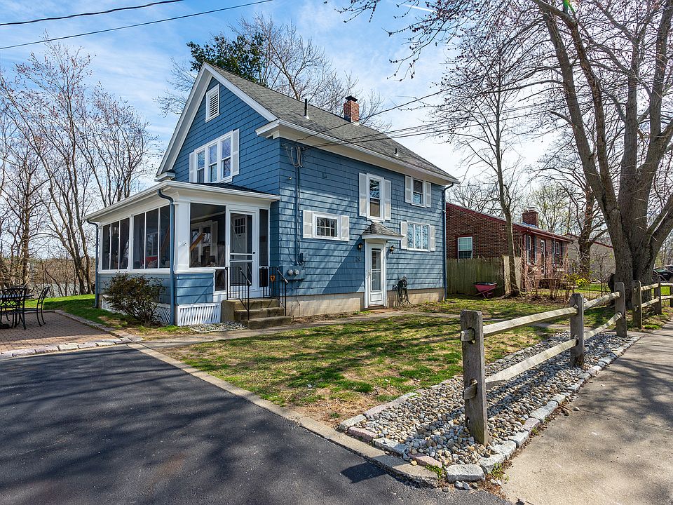 1st image of 24 Upland Ave #1