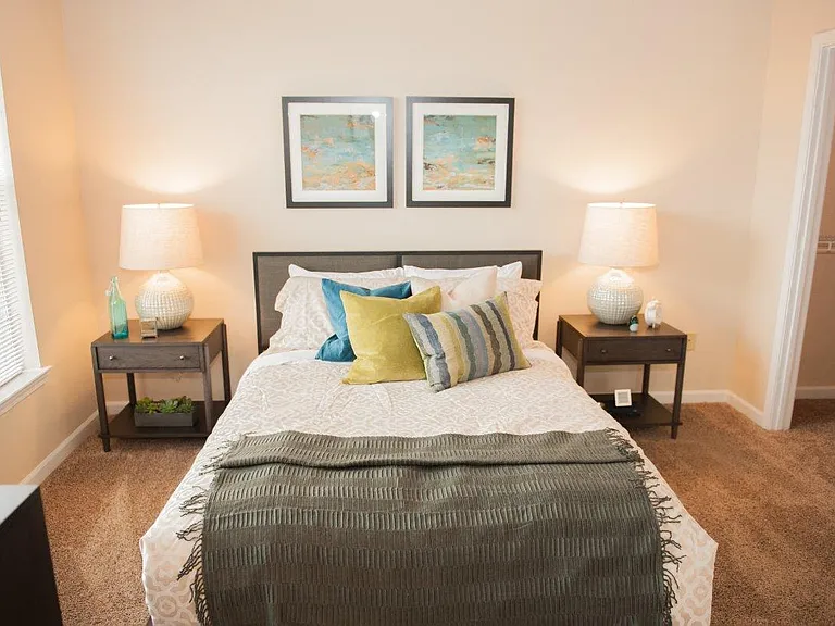 Waterford Place Apartment Homes — Photo 7