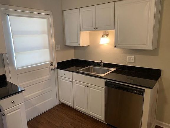 3rd image of 3017 14th St
