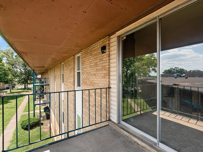 555 N Dupont Ave #C73 — Photo 18