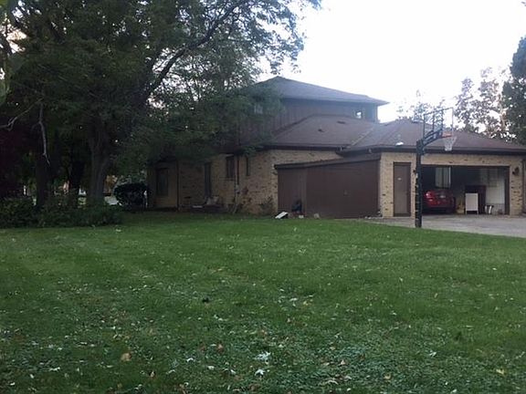 4th image of 1207 Woodkrest Dr