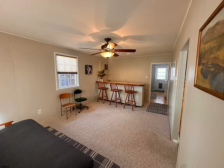 611 N Delavan Ave — Photo 11