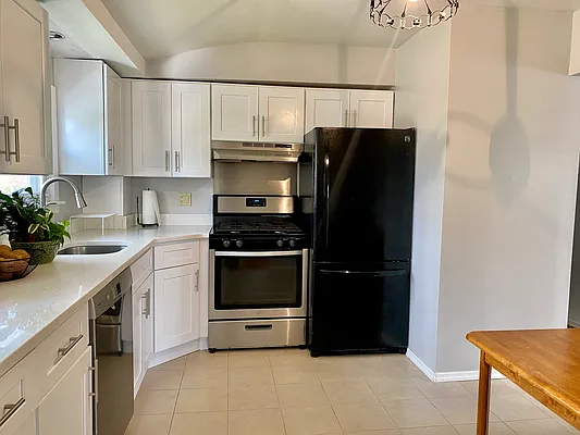 Rented by Oxford Property Group | media 15