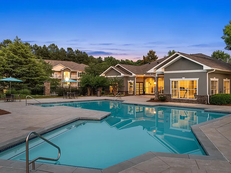 C195540_ArborPlace_DUSK_POOL_02