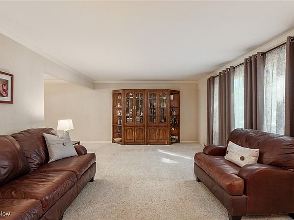 3rd image of 1660 Mozart Dr
