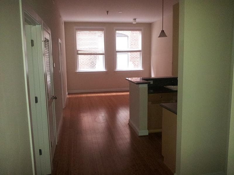 1st image of 1414 W Marshall St APT 307