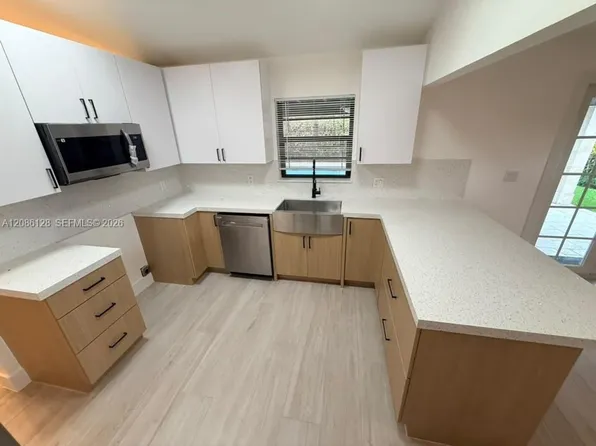 3381 SW 140th Ave, Miami, FL