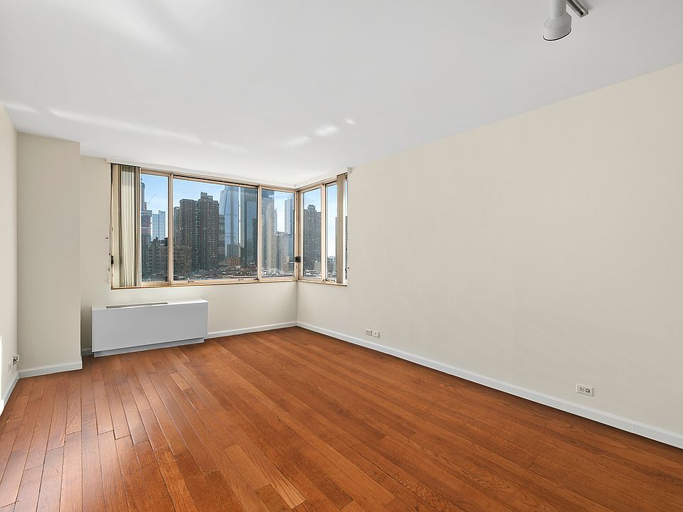1st image of 350 W 50th St APT 11D