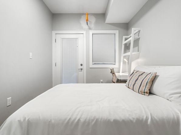 211 Princeton St FLOOR 1