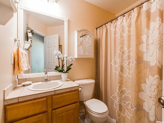 4th image of 4546 Park Hollow Ln