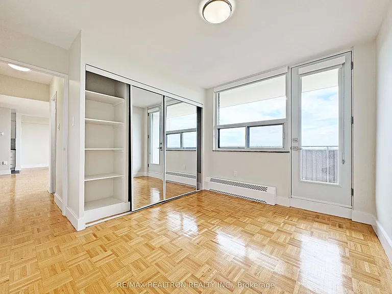666 Spadina Ave #1415 — Photo 10