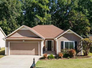 118 Saint Charles Dr, Helena, AL 35080