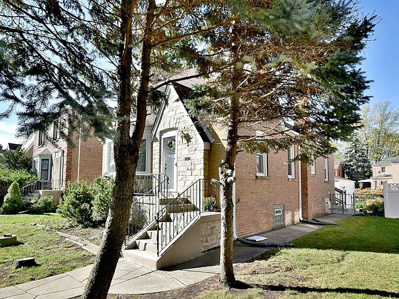 3rd image of 3022 N 77th Ct
