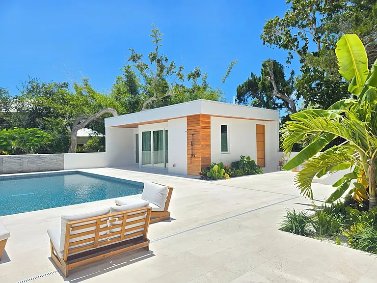 Roberts Bay Ln — Photo 55