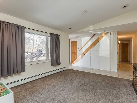5th image of 8 Torrey Pine Ln