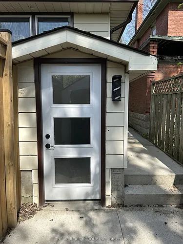 27 Belgrave Ave #LOWER Photo 1