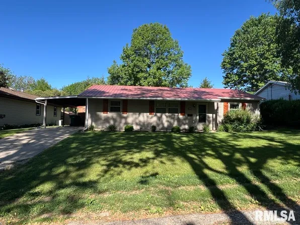 954 S Garfield St, Macomb, IL 61455