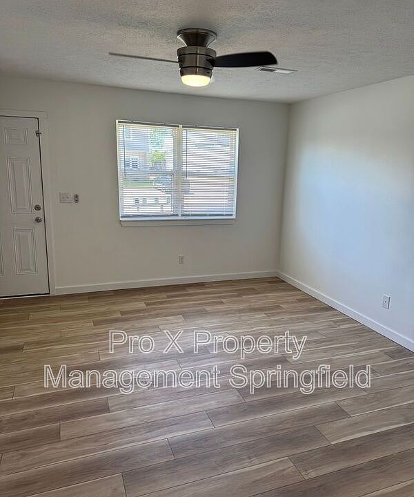 1st image of 615 E Bain St