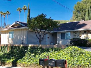 8135 Ellenbogen St, Sunland, CA 91040