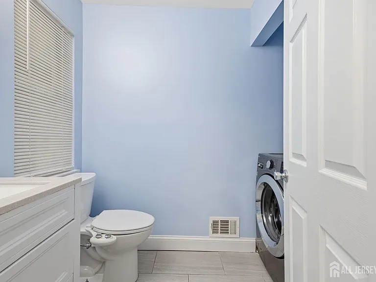 1609 Mulberry Ct — Photo 33