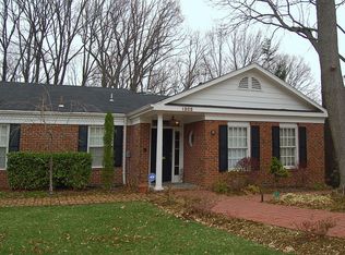 1222 Warrington Pl, Alexandria, VA 22307