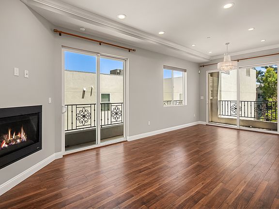 5th image of 11909 Laurelwood Dr #4