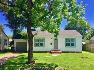 3210 Boyd Ave, Groves, TX 77619