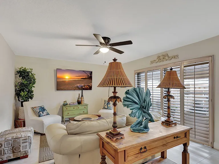 99 Lake Arbor Dr — Photo 7