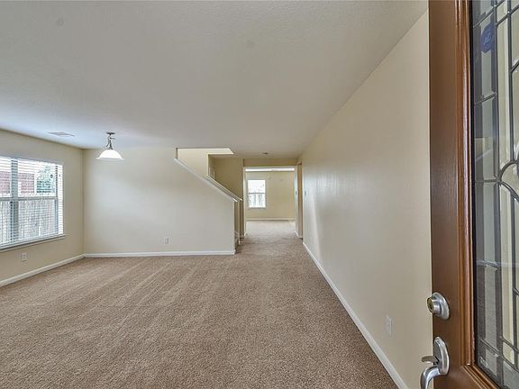 4th image of 7119 Parkford Meadow Dr