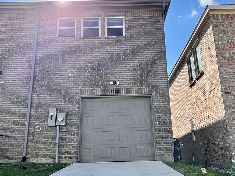 4708 Haltom Rd — Photo 23