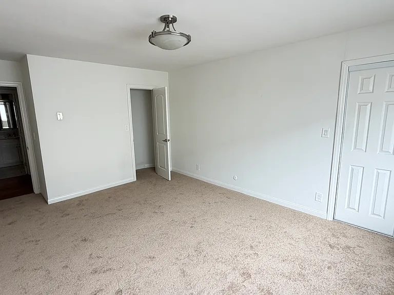 6637 Springpark Ave #6 — Photo 12