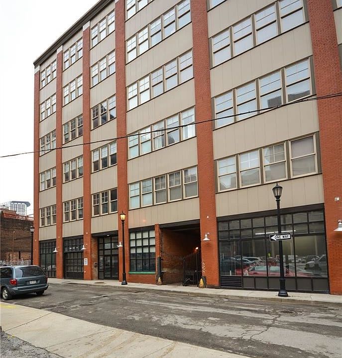 1st image of 1260 W 4th St #201