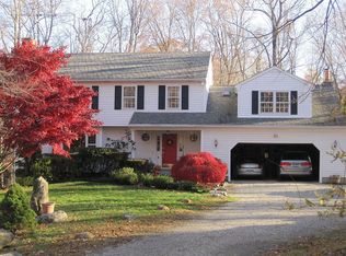 1601 North St, Fairfield, CT 06824