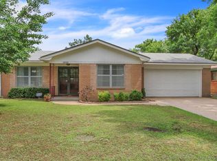 6838 E 17th St, Tulsa, OK 74112