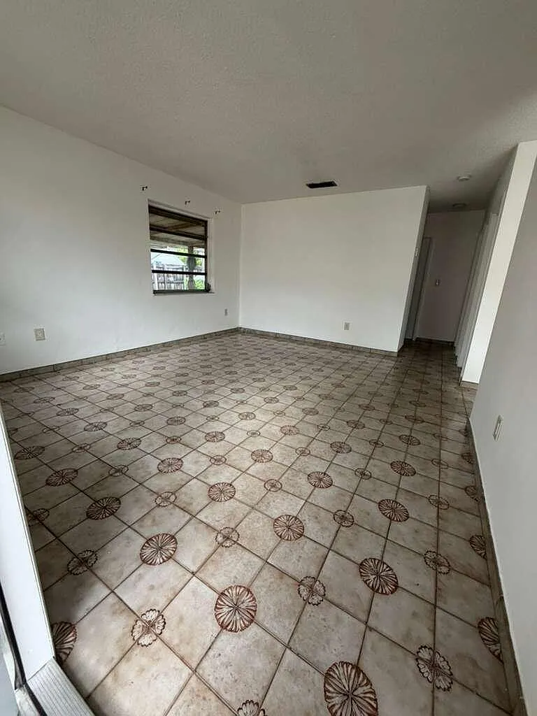 2 bed, 1.0 bath, 870 sqft, $2,200 — Photo 4