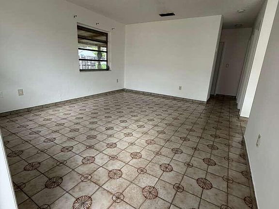 4th image of 4796 E 10th Ave