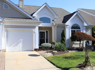 22 Wellington Pl, Monroe Township, NJ