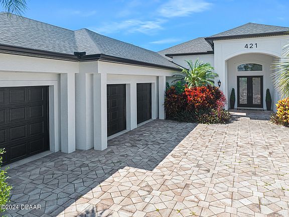 3rd image of 421 Quay Assisi Ct