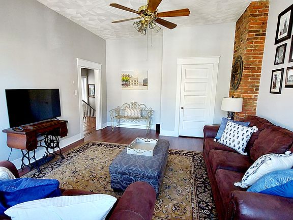 2nd image of 206 Allegheny St APT C